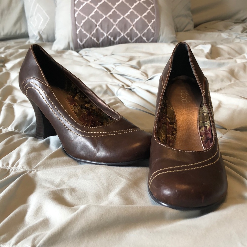 Mudd heels